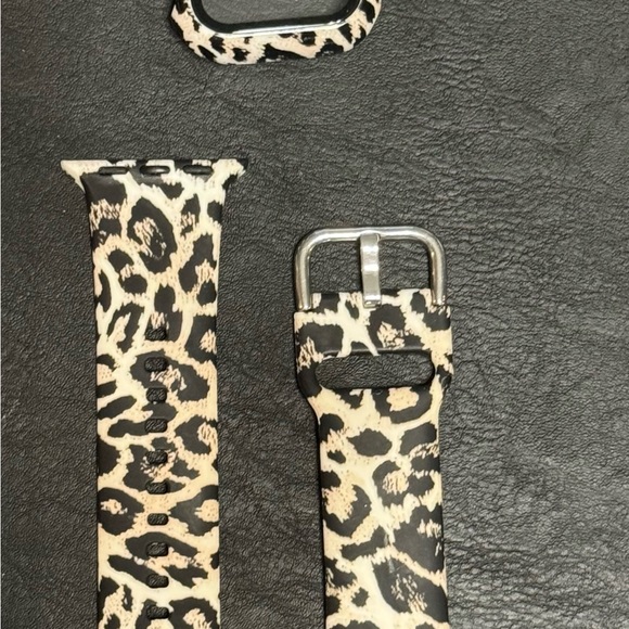 Leopard print 40mm Apple Watch band - Picture 2 of 2